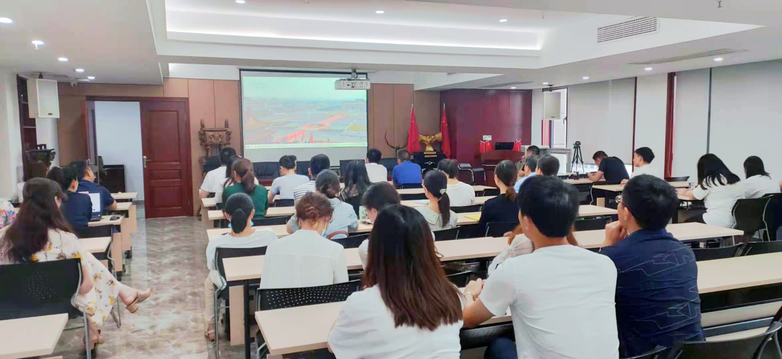 湖南微信图片_20210701100715.jpg 湖南微信图片_20210701100715.jpg