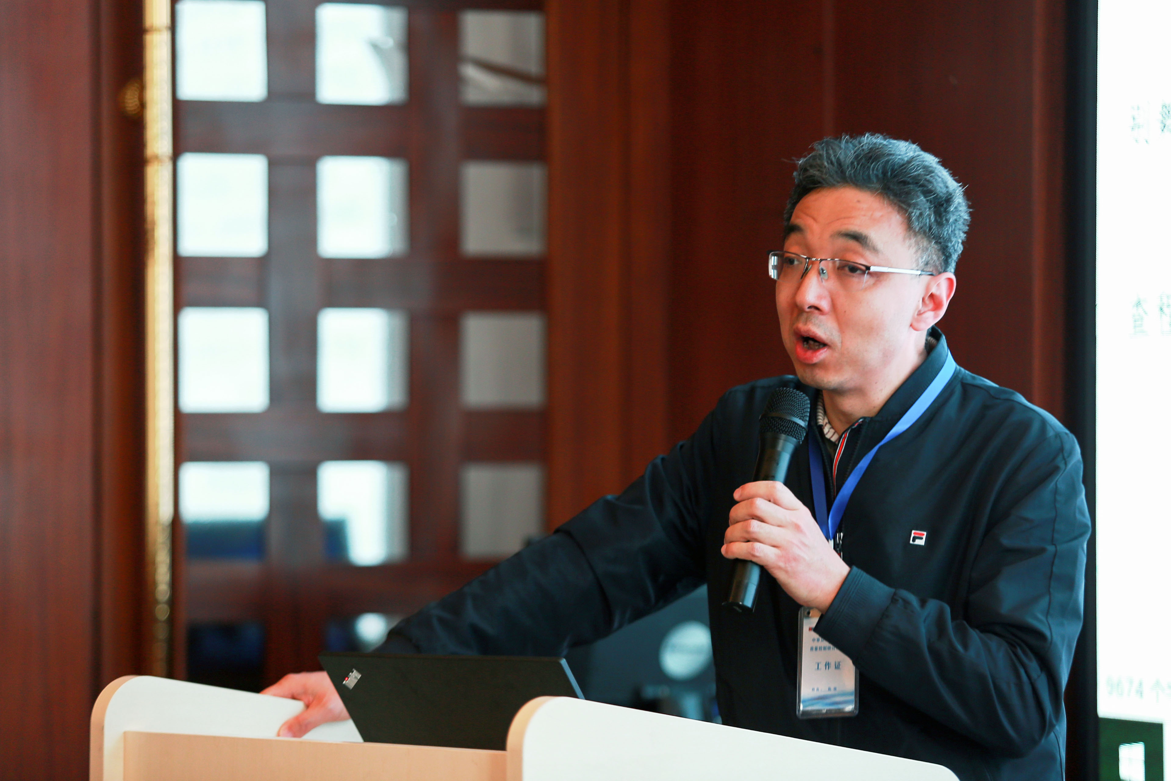 141043187w6n.jpg 141043187w6n.jpg