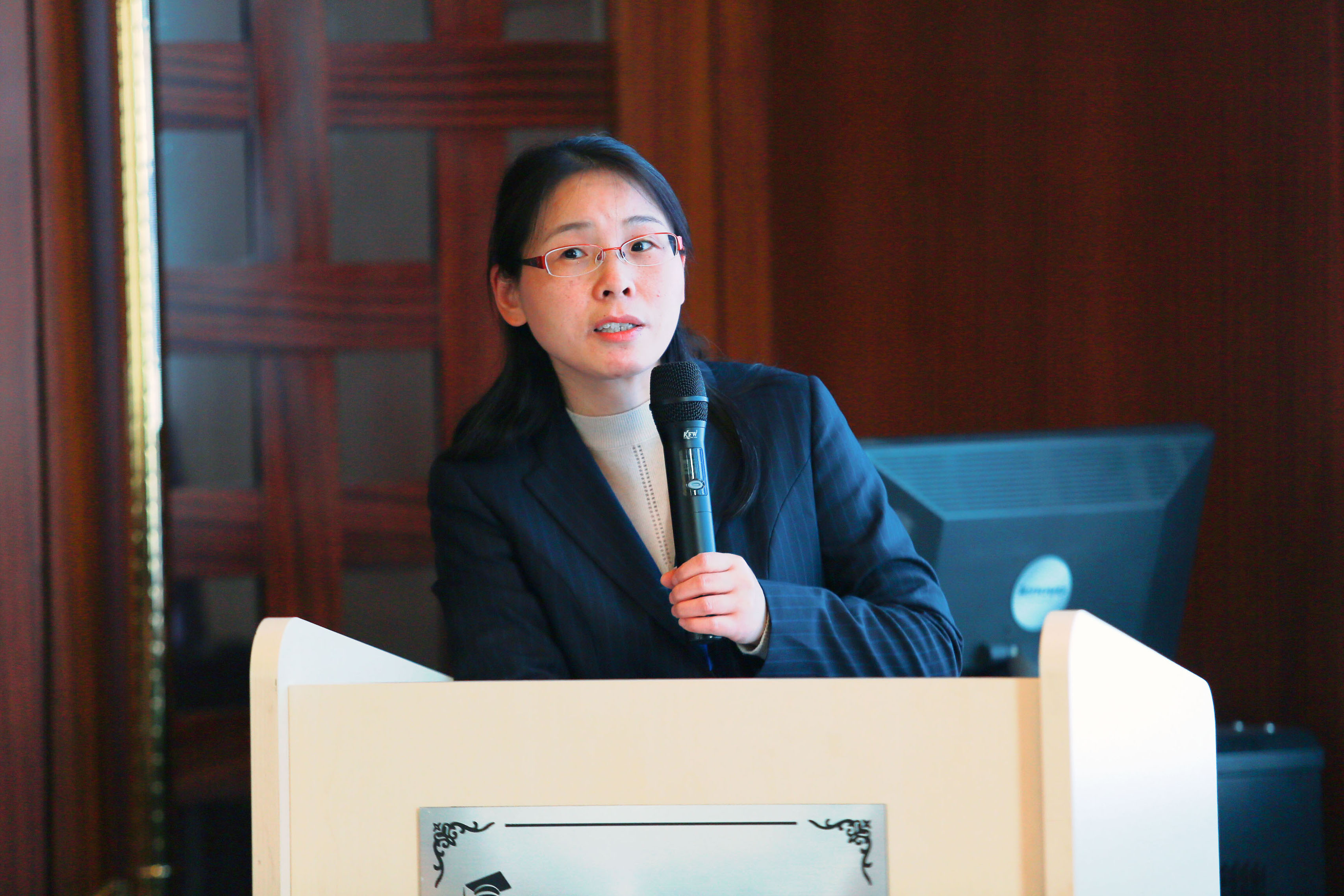 14104425cwvf.jpg 14104425cwvf.jpg